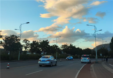 上海市智能網聯汽車發展報告（2025年度）發布